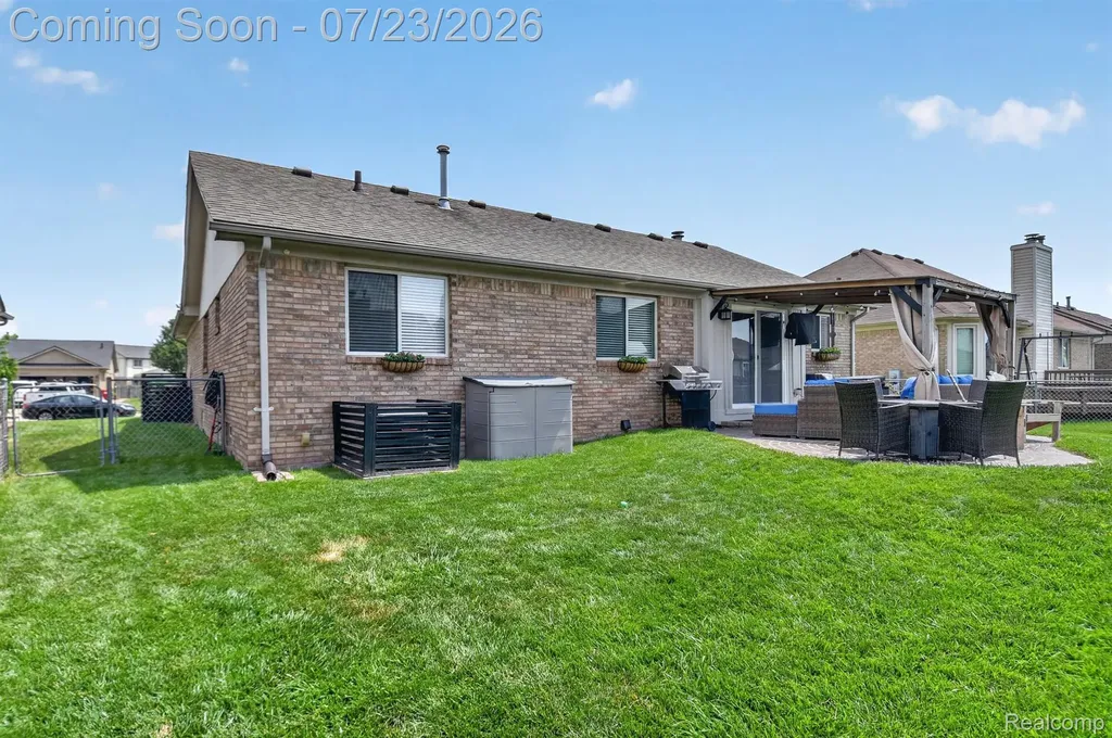 46025 Duke Drive Chesterfield Township MI 48051