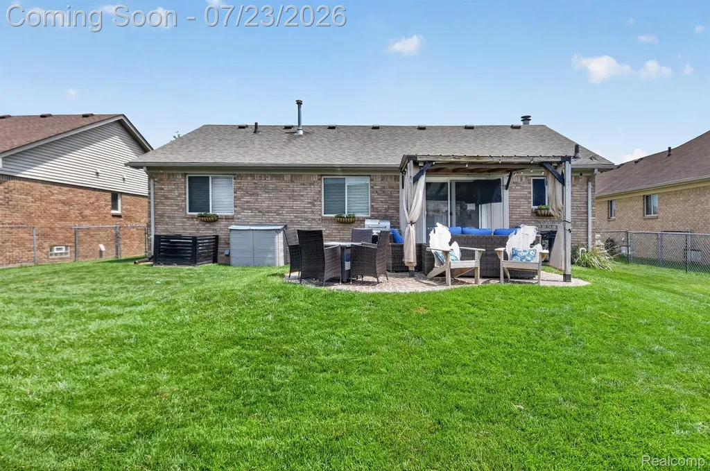 46025 Duke Drive Chesterfield Township MI 48051