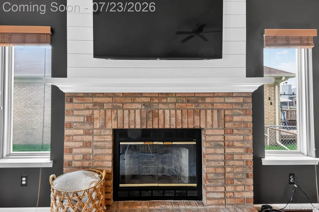 46025 Duke Drive Chesterfield Township MI 48051