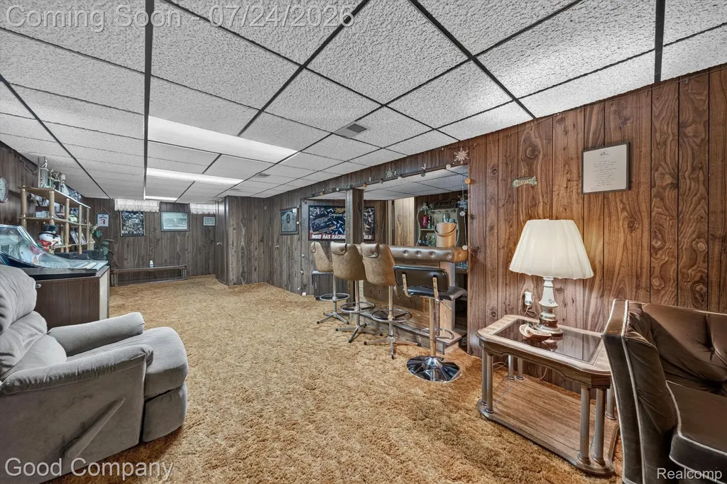 8308 Darlene Street Warren City MI 48093