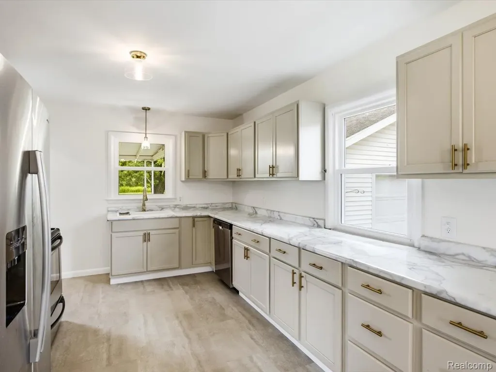 1434 Allen Road Kimball Township MI 48074