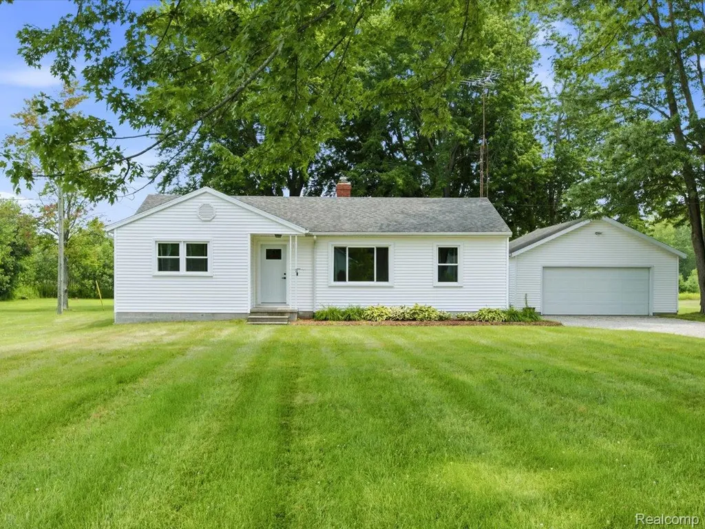 1434 Allen Road Kimball Township MI 48074