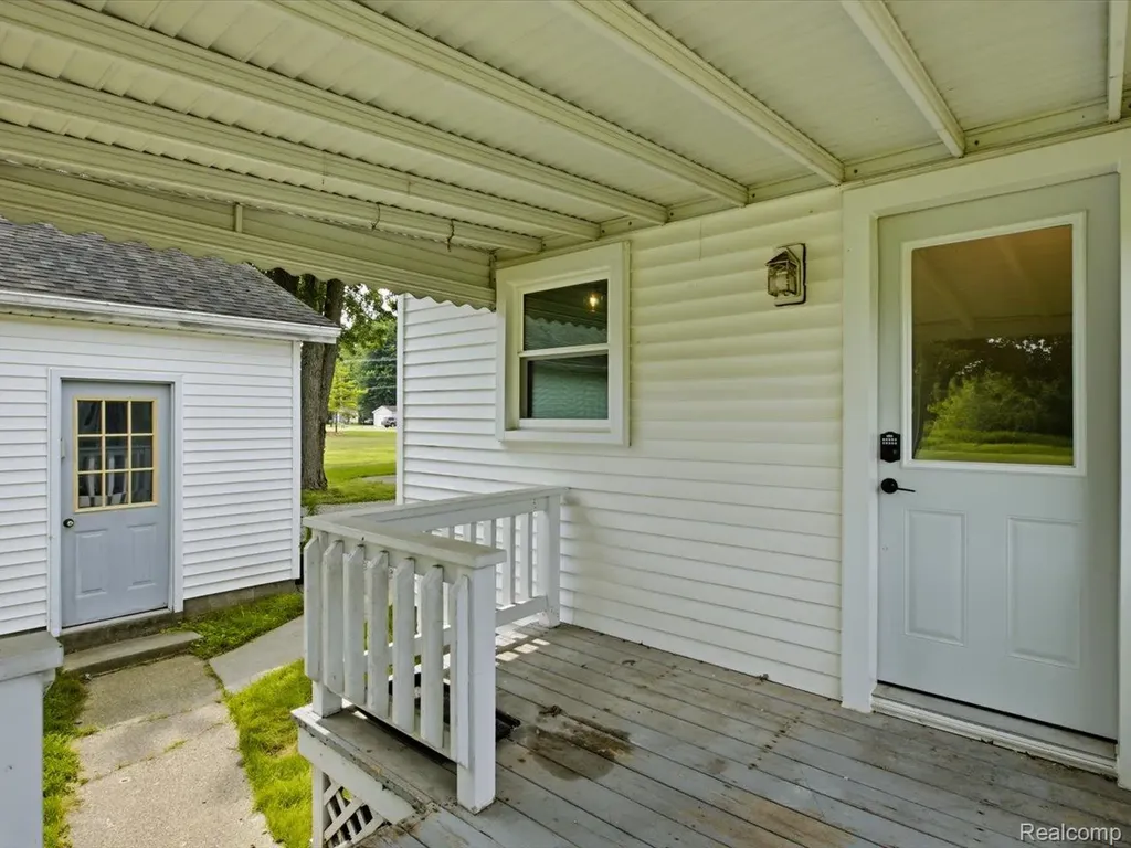 1434 Allen Road Kimball Township MI 48074