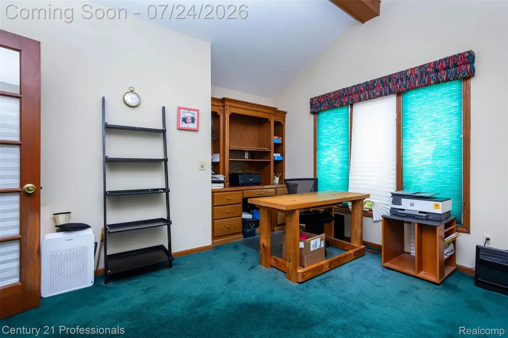 6481 Basswood Drive Troy City MI 48098