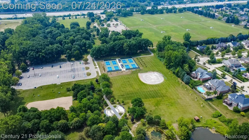 6481 Basswood Drive Troy City MI 48098
