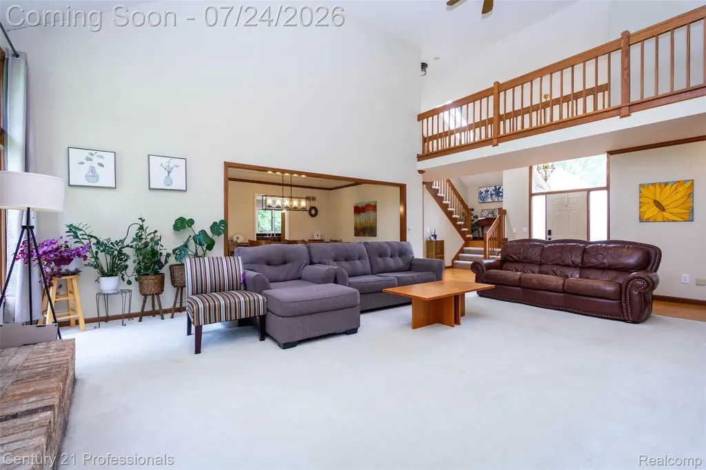 6481 Basswood Drive Troy City MI 48098