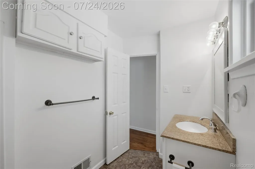 23393 Powell Avenue Hazel Park City MI 48030