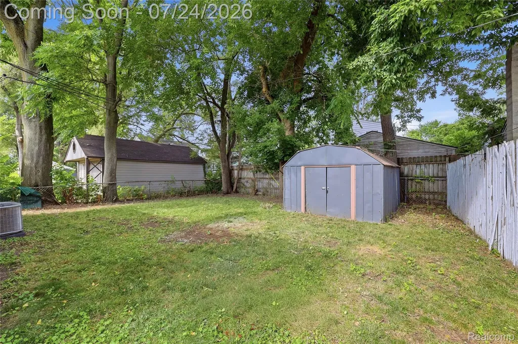 23393 Powell Avenue Hazel Park City MI 48030