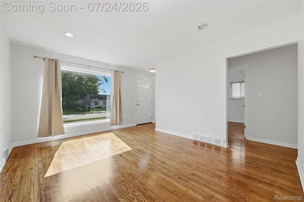23393 Powell Avenue Hazel Park City MI 48030
