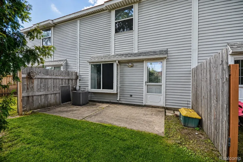 4365 S Crooks Road Royal Oak City MI 48073
