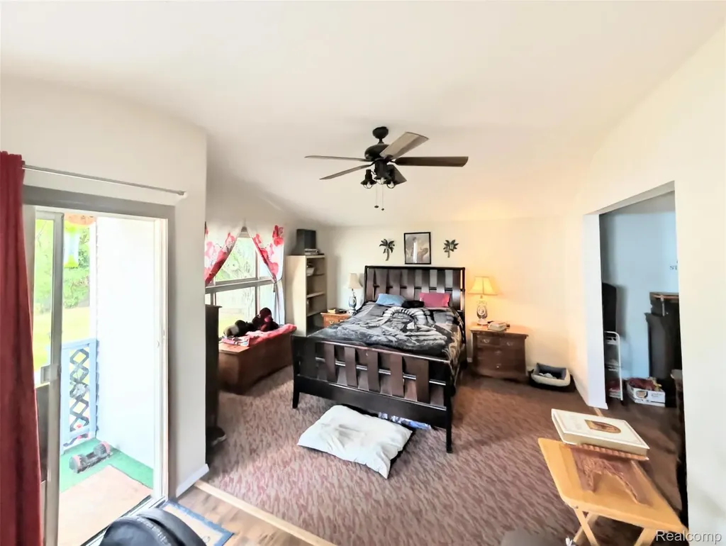 2505 Egleston Avenue Burton City MI 48509