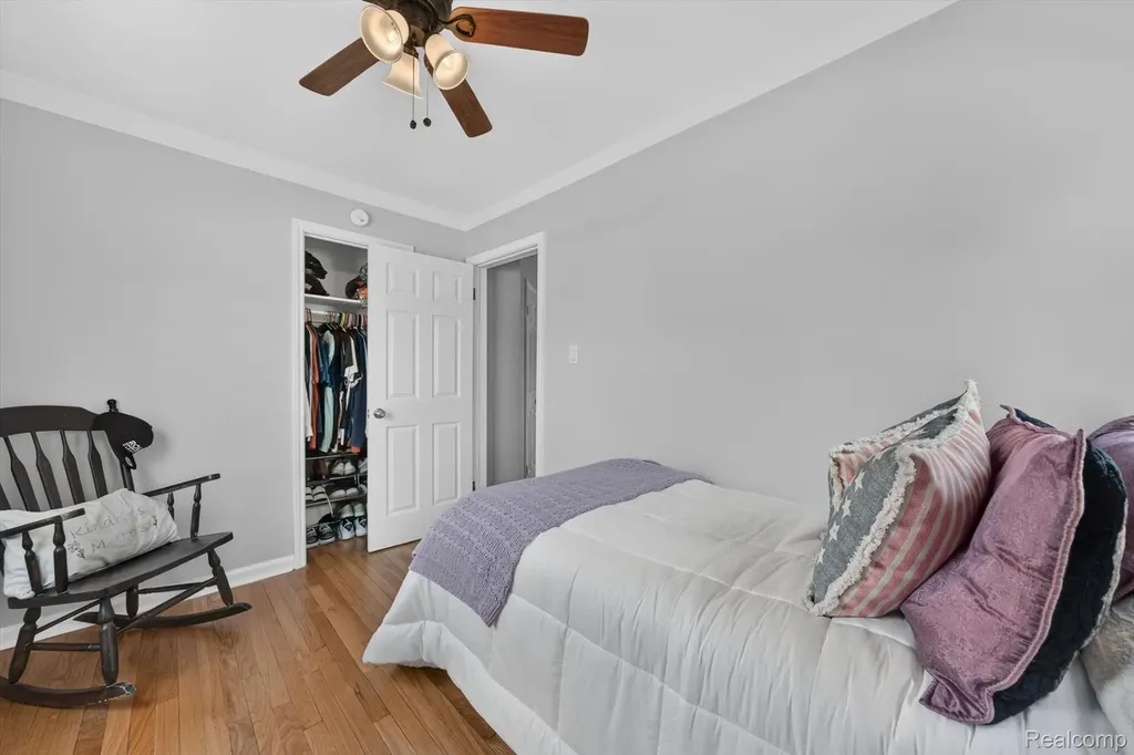 15807 Meyer Avenue Allen Park City MI 48101