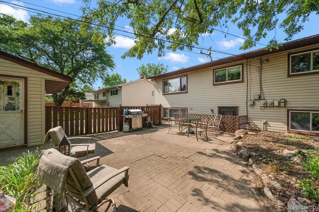 2504 Koper Drive Sterling Heights City MI 48310