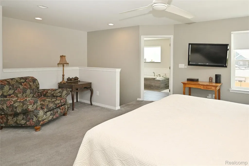 3803 Linwood Avenue Royal Oak City MI 48073