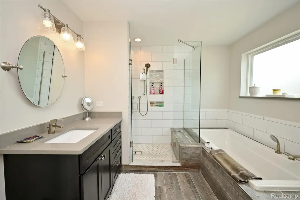3803 Linwood Avenue Royal Oak City MI 48073