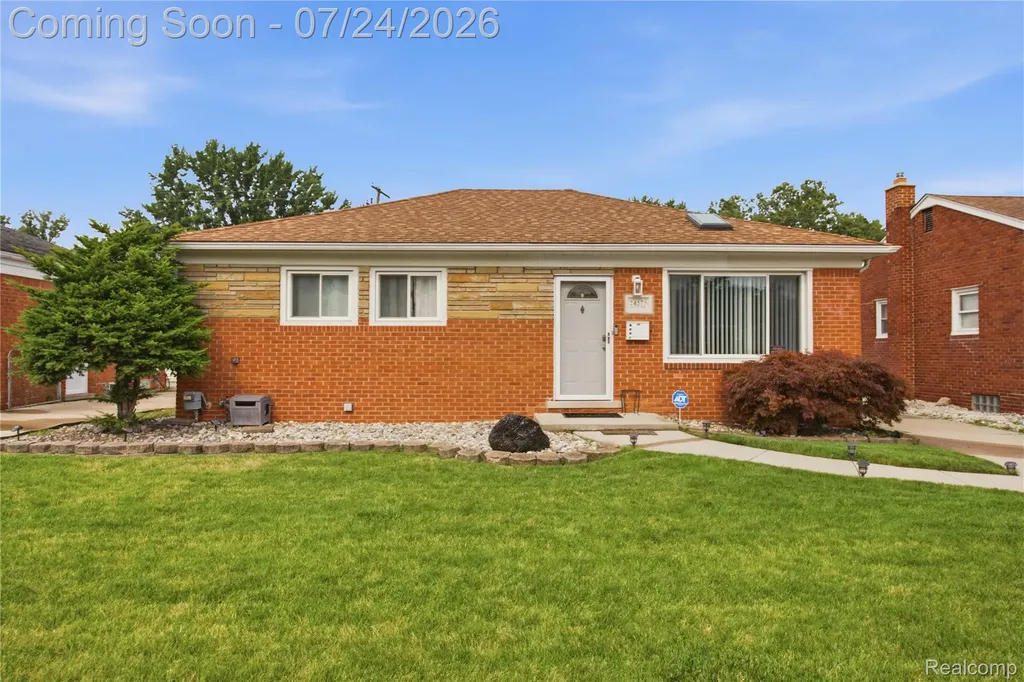 24575 Beck Avenue Eastpointe City MI 48021