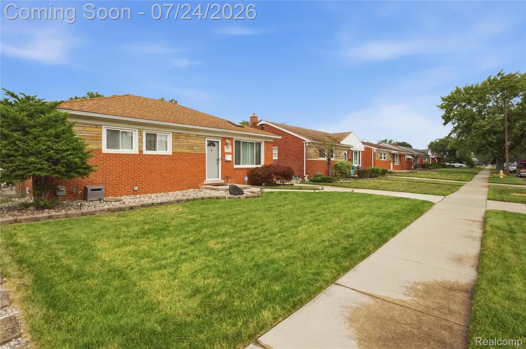 24575 Beck Avenue Eastpointe City MI 48021