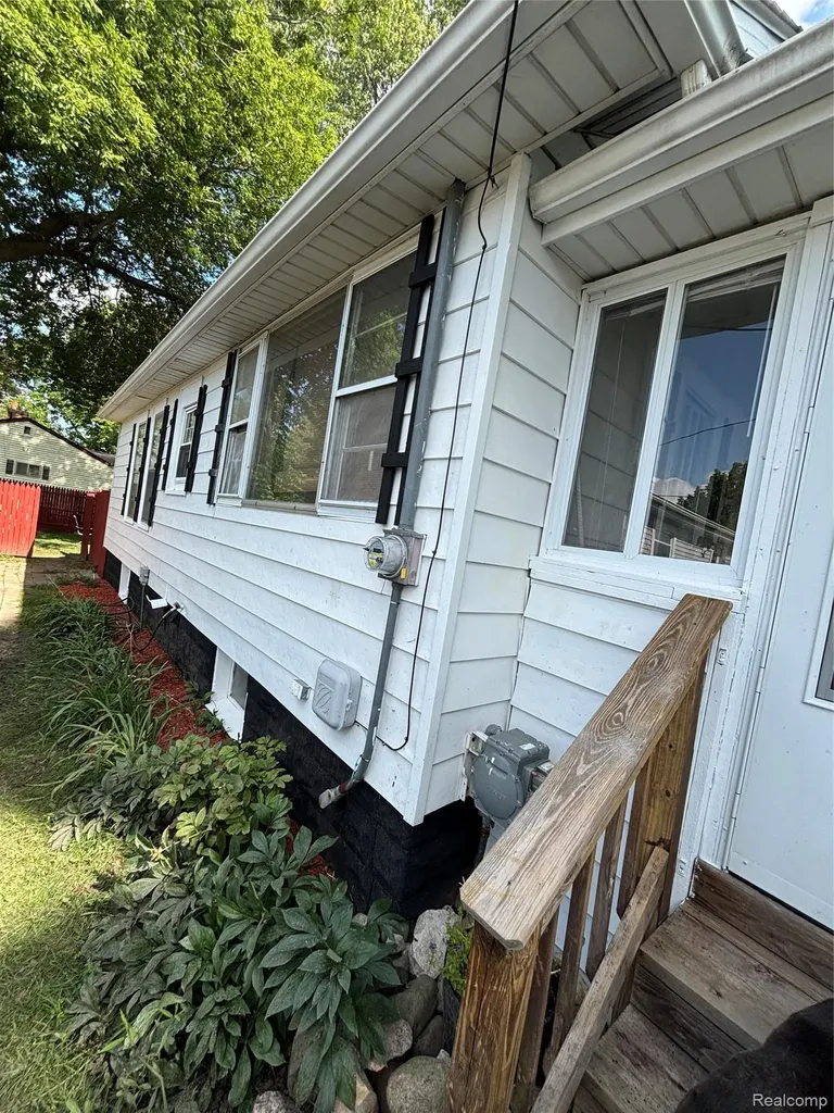 11614 Temperance Street Mt. Morris City MI 48458
