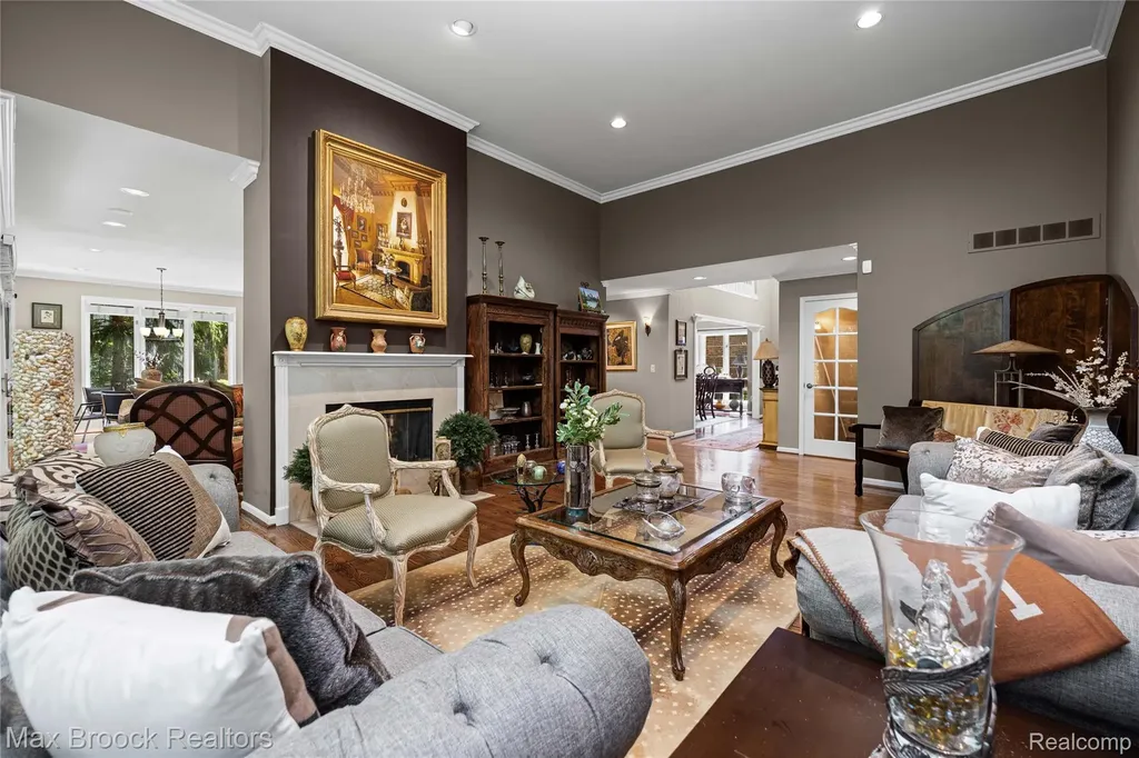 7398 Autumn Hill Drive West Bloomfield Charter Township MI 48323