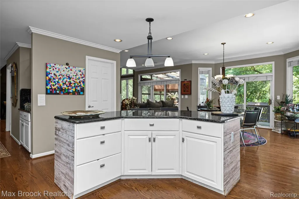 7398 Autumn Hill Drive West Bloomfield Charter Township MI 48323