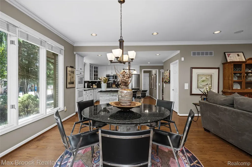 7398 Autumn Hill Drive West Bloomfield Charter Township MI 48323