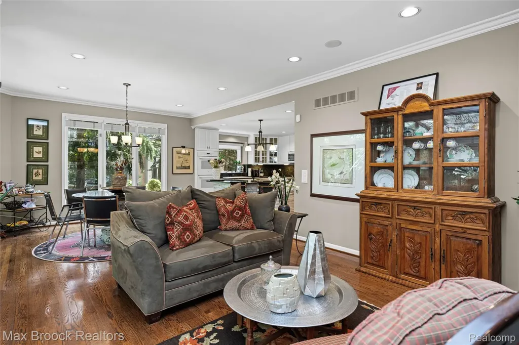 7398 Autumn Hill Drive West Bloomfield Charter Township MI 48323