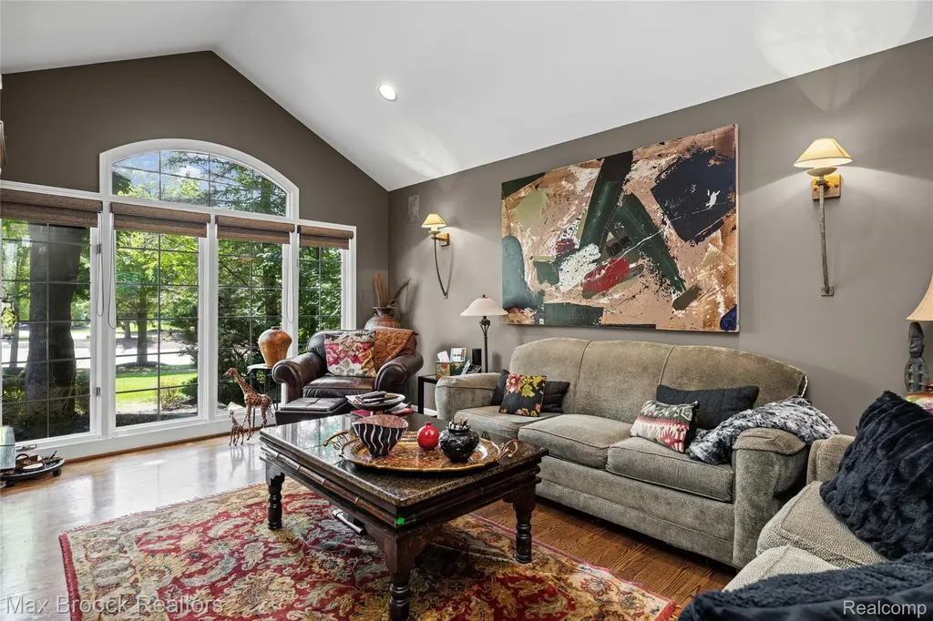 7398 Autumn Hill Drive West Bloomfield Charter Township MI 48323
