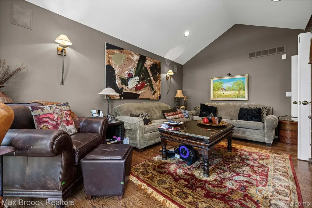 7398 Autumn Hill Drive West Bloomfield Charter Township MI 48323