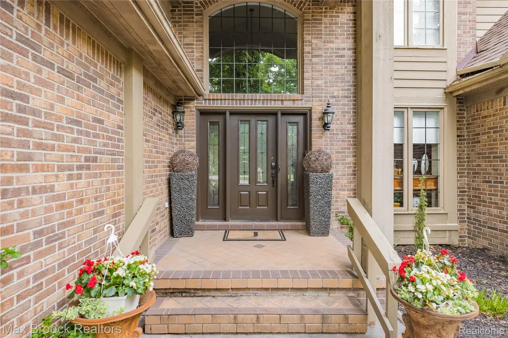 7398 Autumn Hill Drive West Bloomfield Charter Township MI 48323