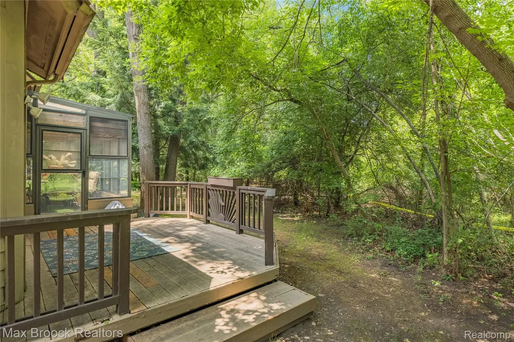7398 Autumn Hill Drive West Bloomfield Charter Township MI 48323