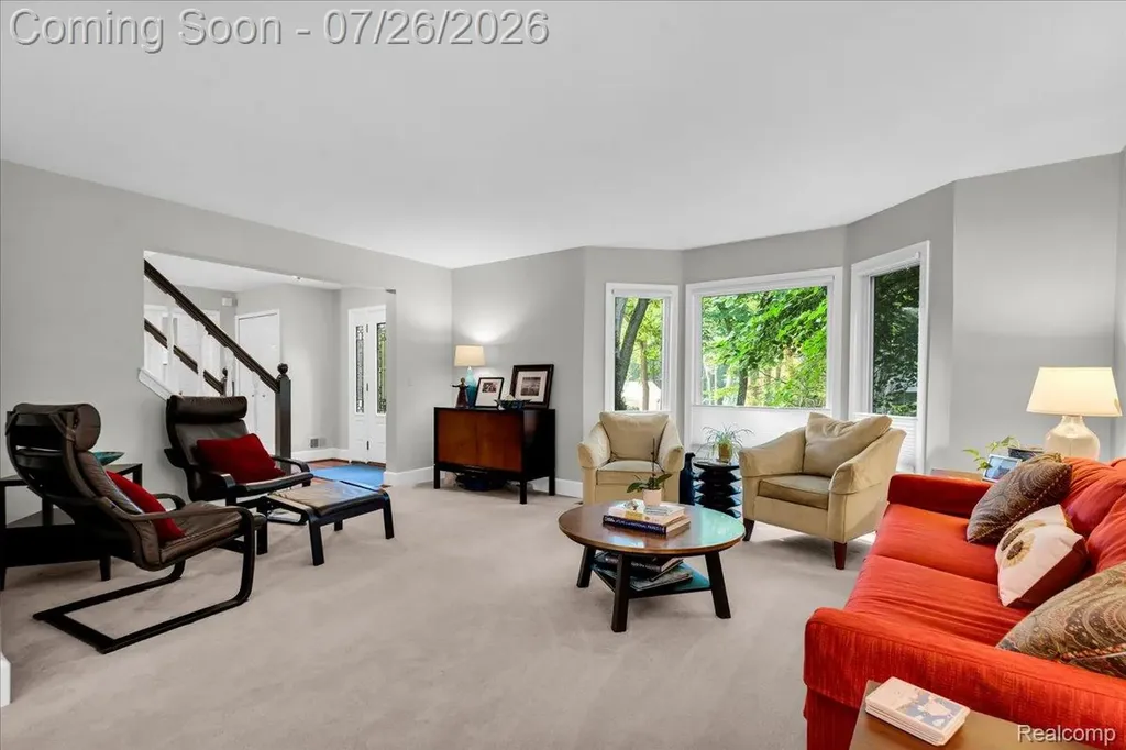 2768 Homewood Drive Troy City MI 48098