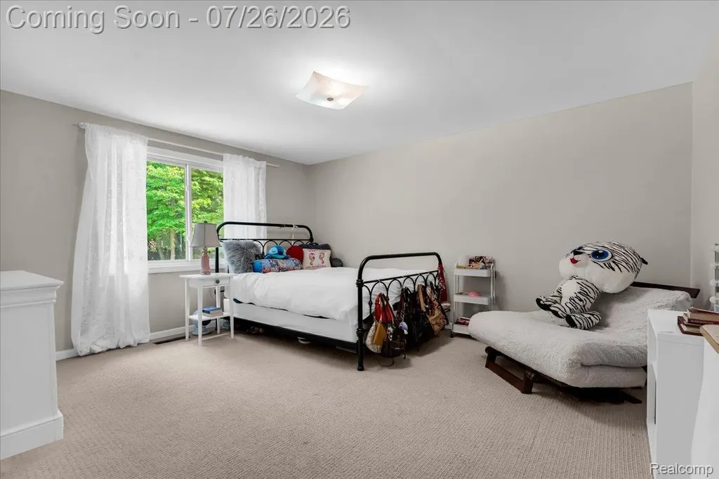 2768 Homewood Drive Troy City MI 48098