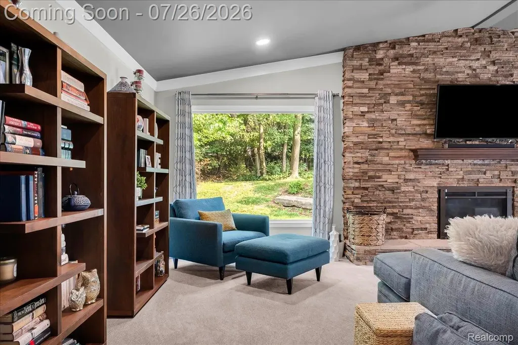 2768 Homewood Drive Troy City MI 48098
