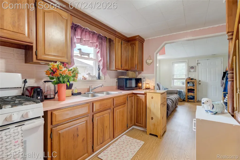 134 Chopin Street Troy City MI 48083