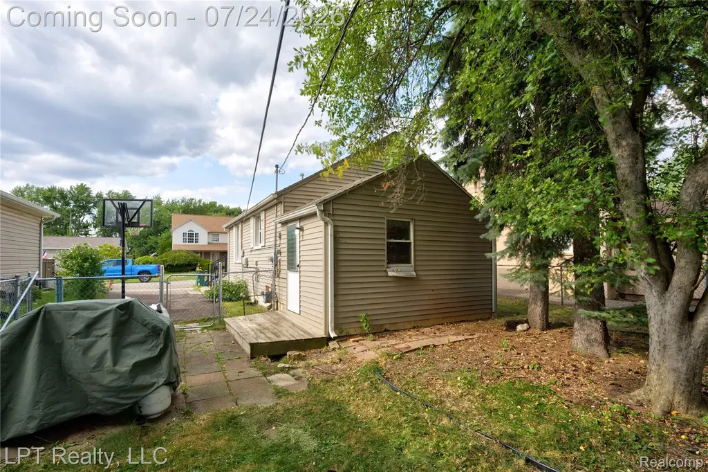 134 Chopin Street Troy City MI 48083