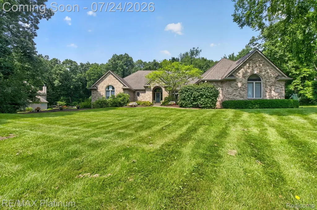 5264 Pinewood Drive Genoa Township MI 48116