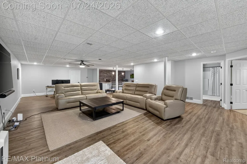 5264 Pinewood Drive Genoa Township MI 48116
