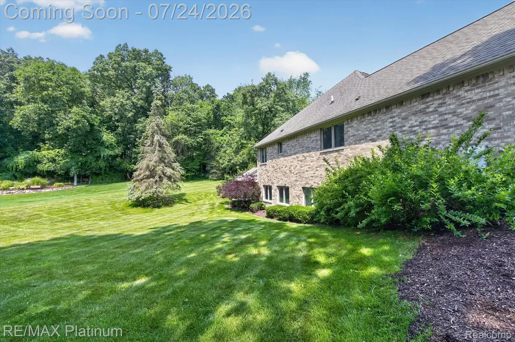 5264 Pinewood Drive Genoa Township MI 48116