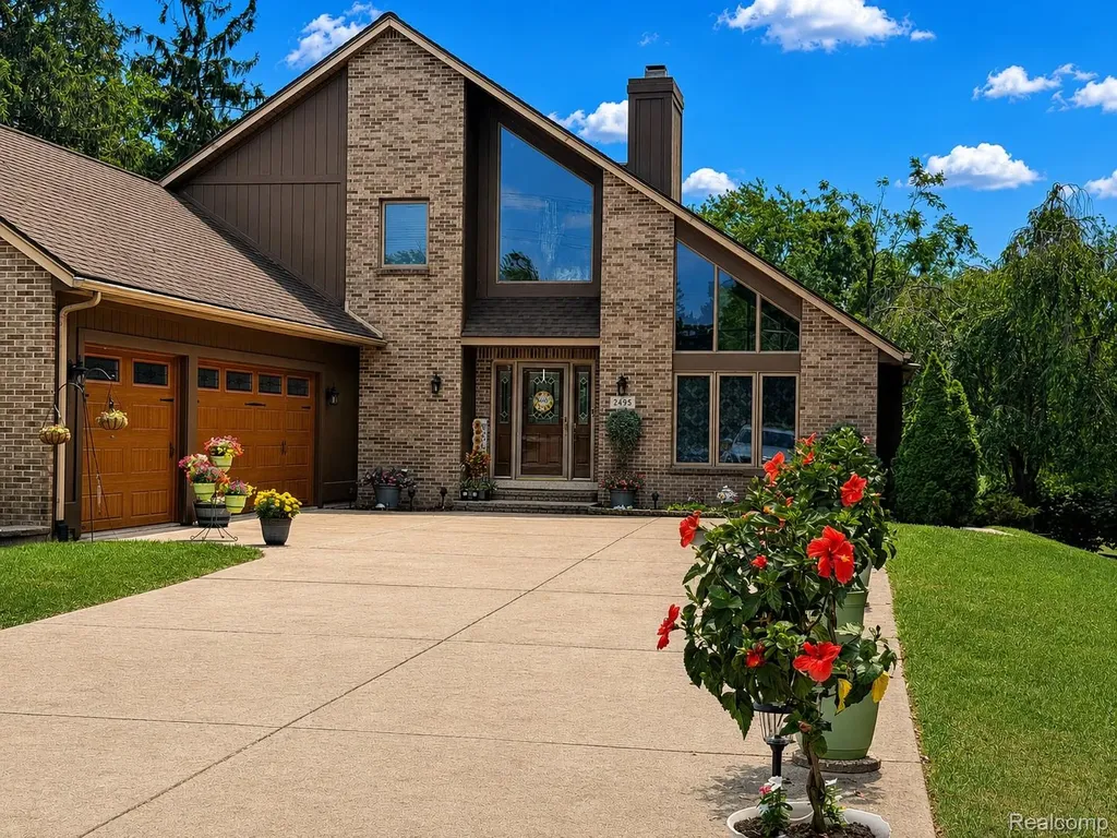 2495 N Custer Road N Frenchtown Township MI 48162