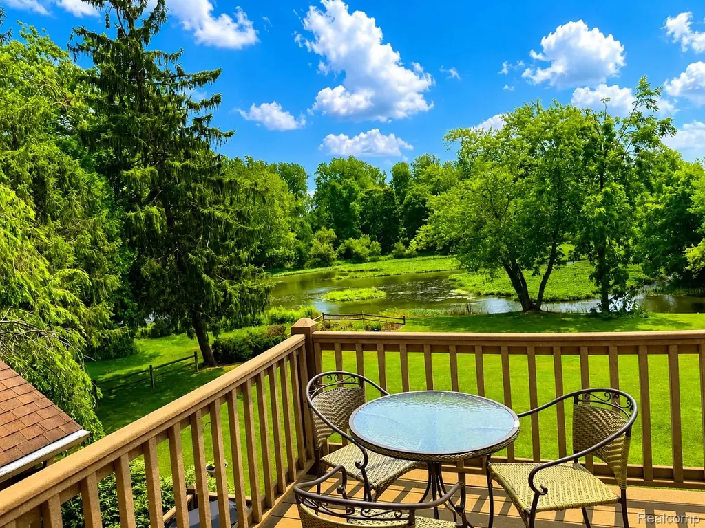 2495 N Custer Road N Frenchtown Township MI 48162