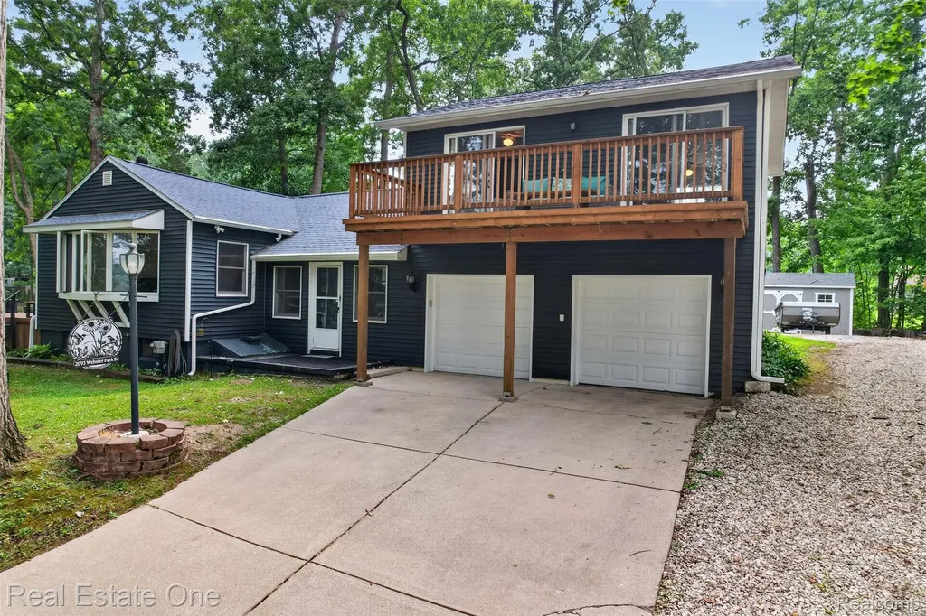 2093 Webster Park Drive Genoa Township MI 48843