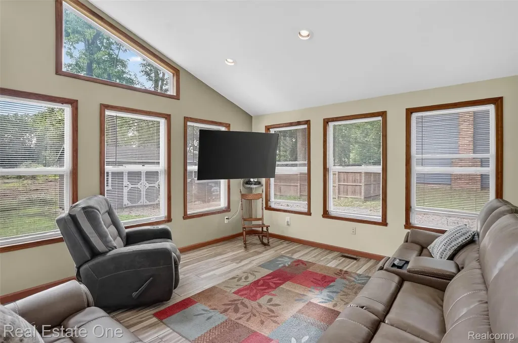 2093 Webster Park Drive Genoa Township MI 48843