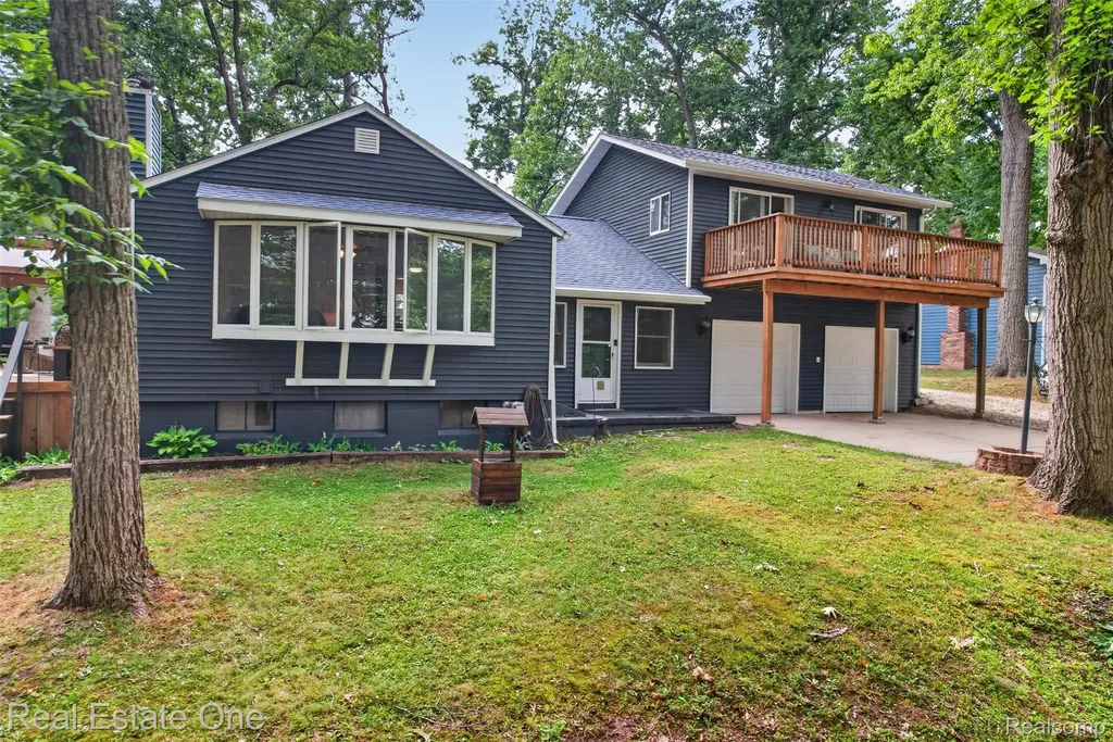 2093 Webster Park Drive Genoa Township MI 48843