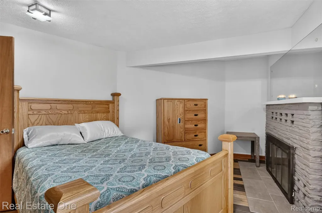 2093 Webster Park Drive Genoa Township MI 48843