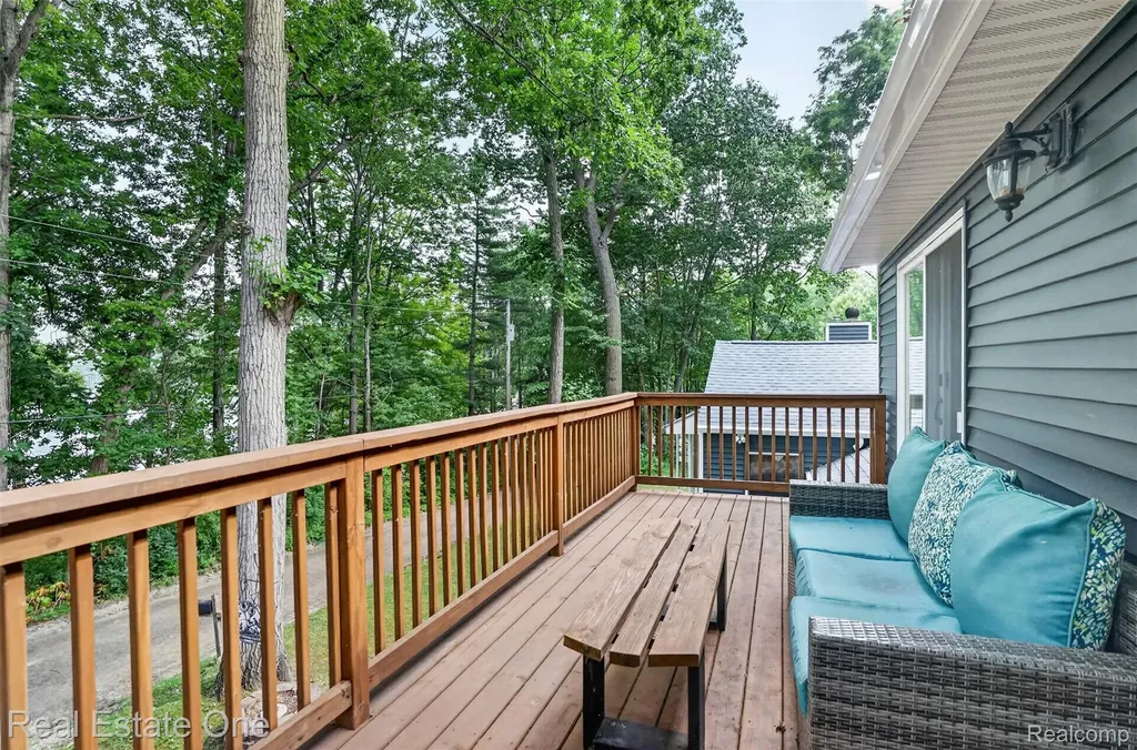 2093 Webster Park Drive Genoa Township MI 48843