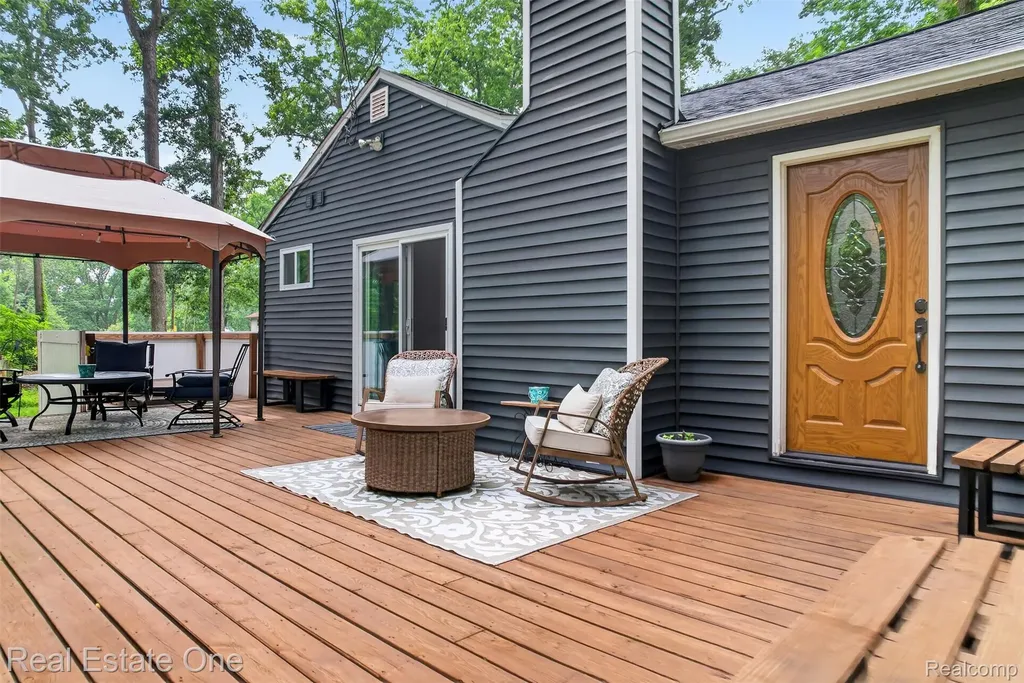 2093 Webster Park Drive Genoa Township MI 48843