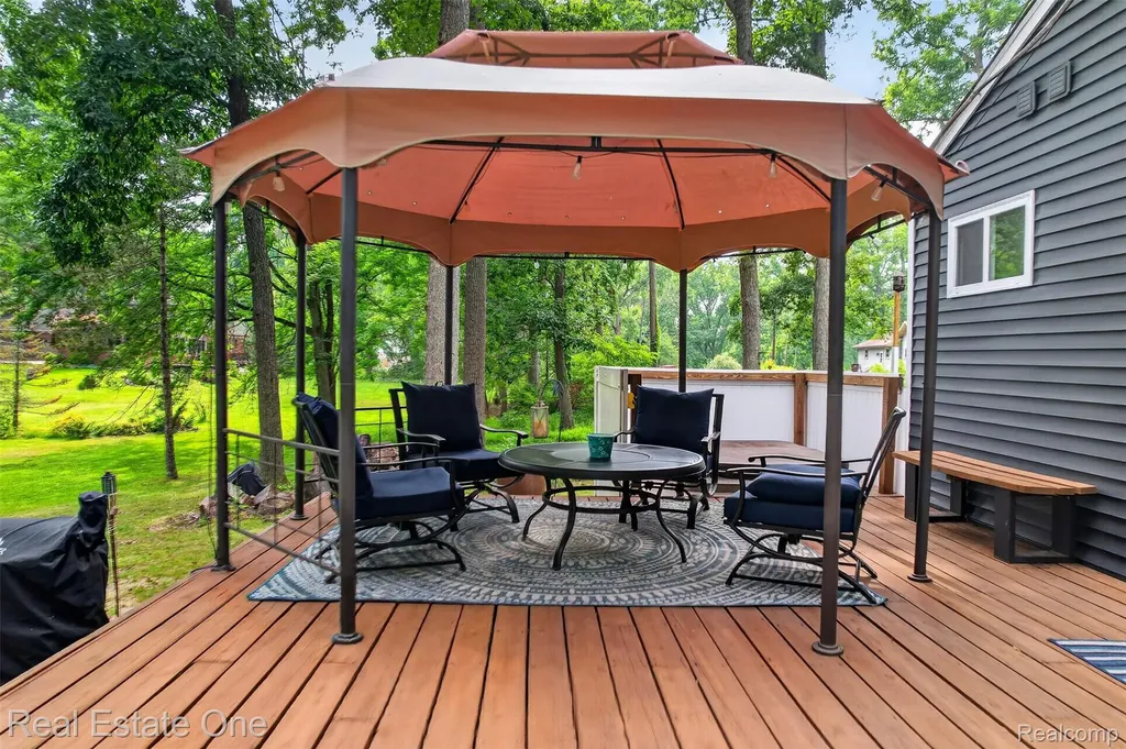 2093 Webster Park Drive Genoa Township MI 48843