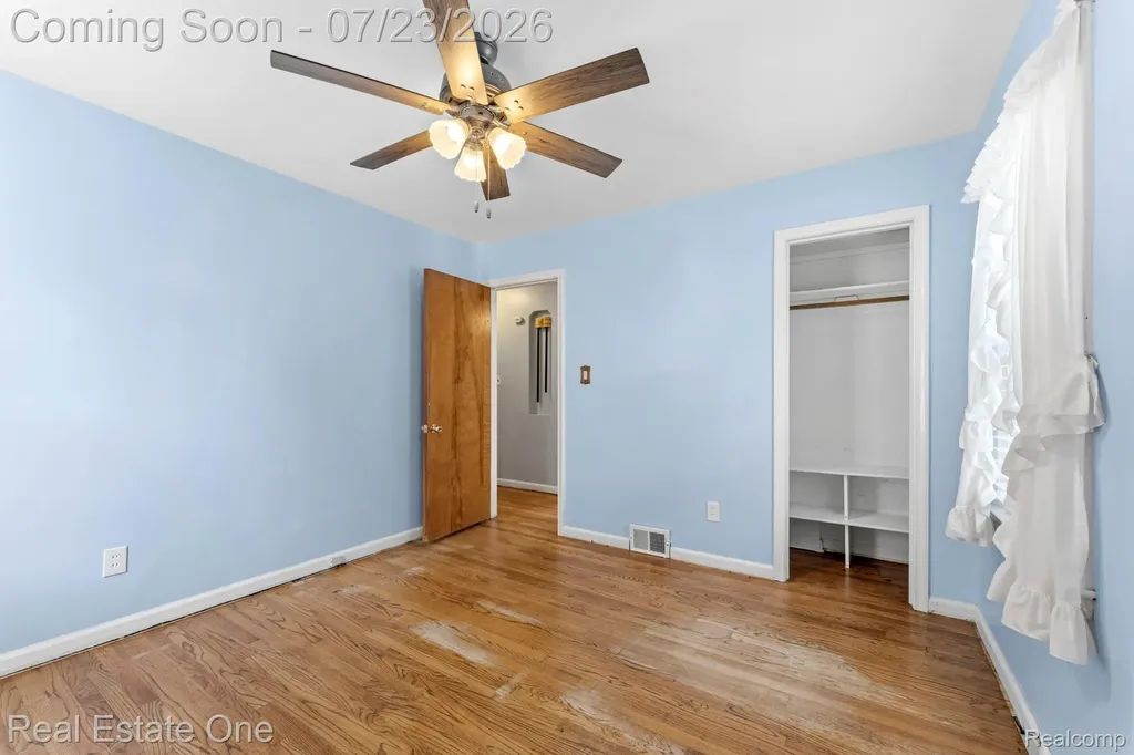 410 Nightingale Street Dearborn City MI 48128