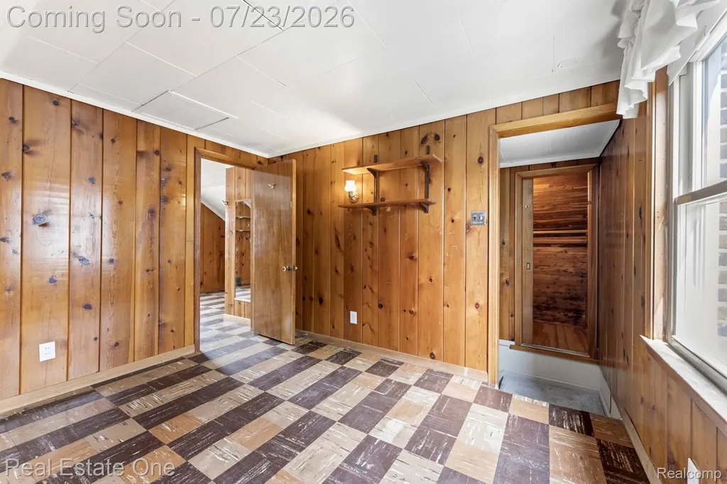 410 Nightingale Street Dearborn City MI 48128