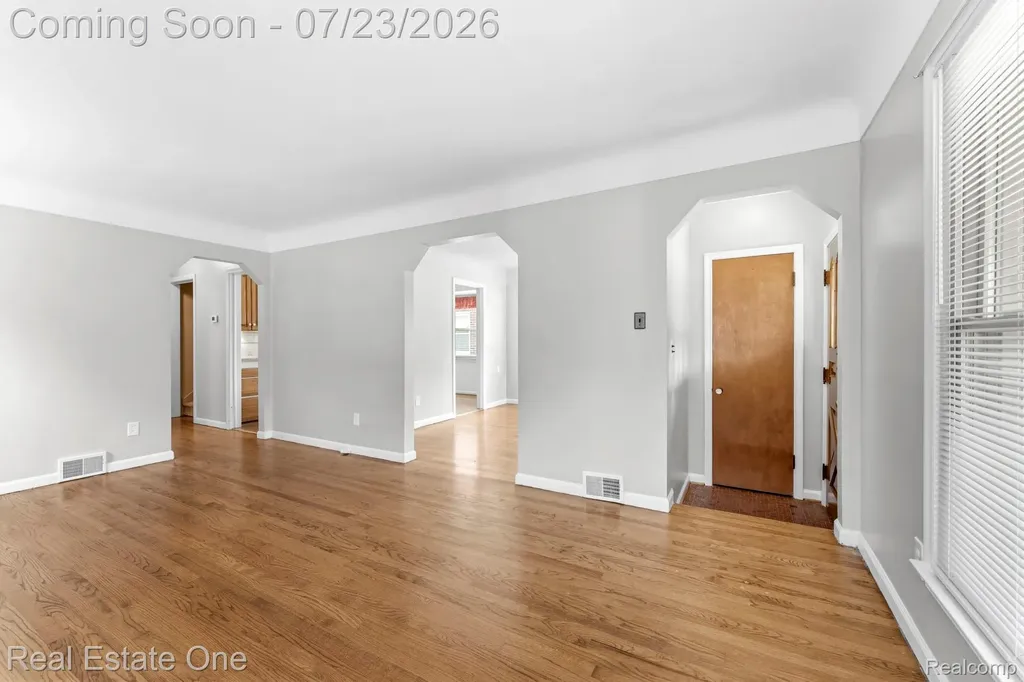 410 Nightingale Street Dearborn City MI 48128